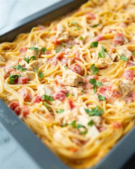 TasteFood: Cheesy breadcrumbs top this pasta dish